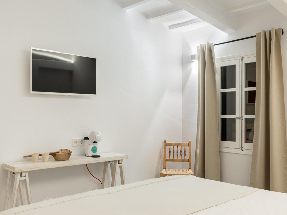 סיוטאדלה S'Enclova Petit Hotel מראה חיצוני תמונה